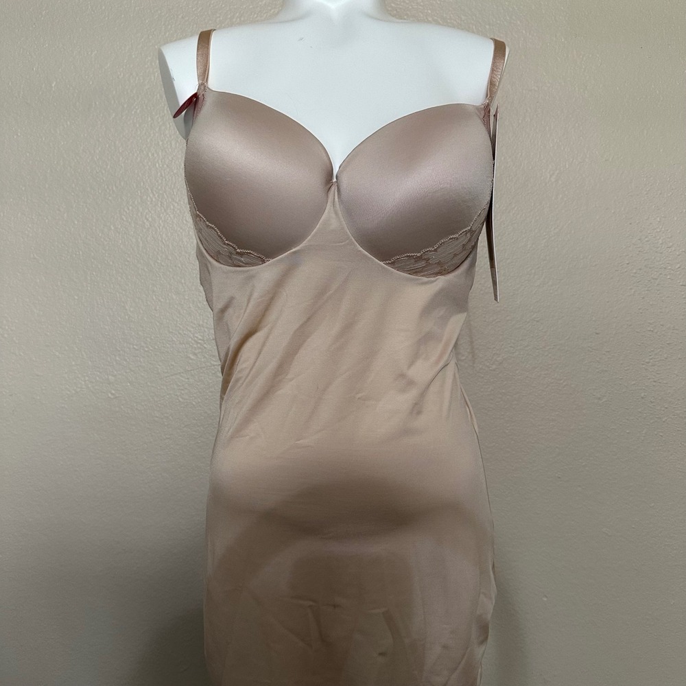 Red Hot by Spanx Lace Cupped Full Slip 1X/1TG Shapewear Dress NWT